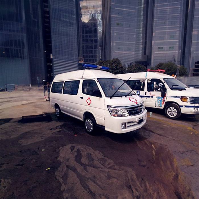 2024年福建龙岩救护车转运病人价格 救护车能租么