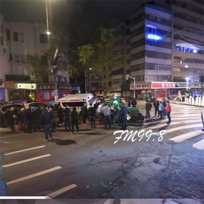 2024年救护车出租：杭州正规救护车出租转运 救护车出租电话