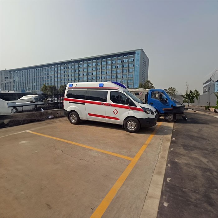 2024年救护车出租：杭州救护车转运担架 租赁救护车联系方式