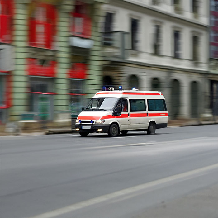 兰溪2025年云南迪庆私人救护车租赁的 哪里有救护车租赁