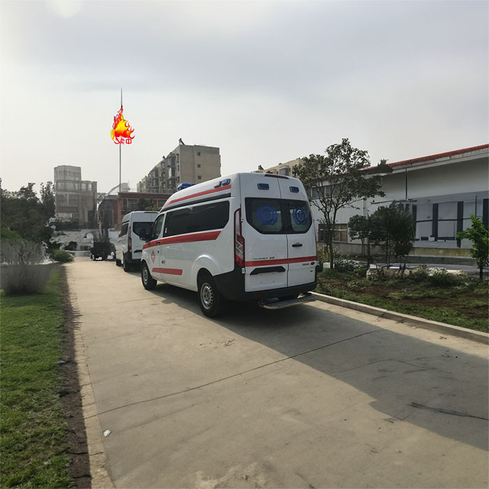 扬州2026年新疆乌鲁木齐跨省救护车 带呼吸机的救护车怎么收费